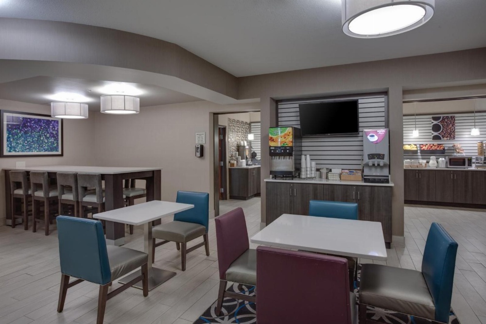 La Quinta Inn & Suites by Wyndham Batavia