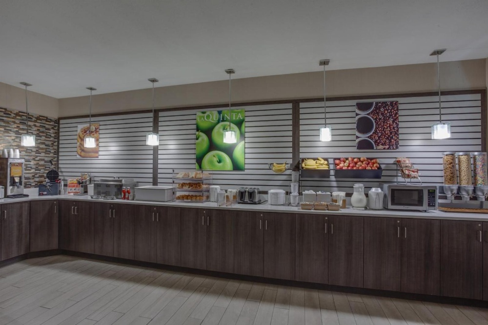 La Quinta Inn & Suites by Wyndham Batavia